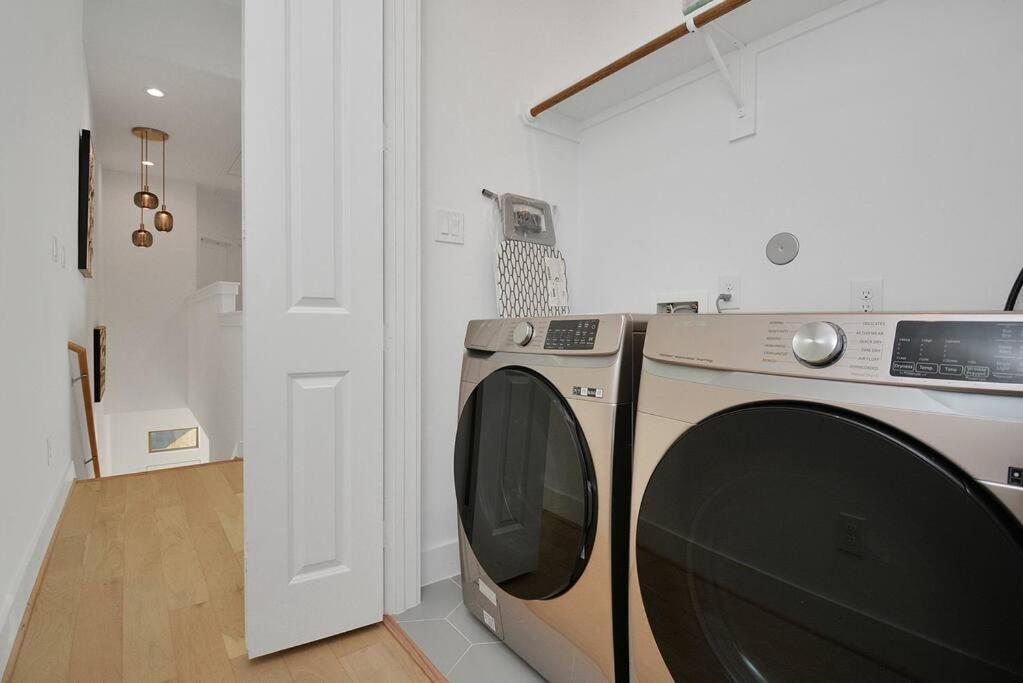 יוסטון Blissful Getaway Home With Hot Tub & Backyard Near Downtown מראה חיצוני תמונה
