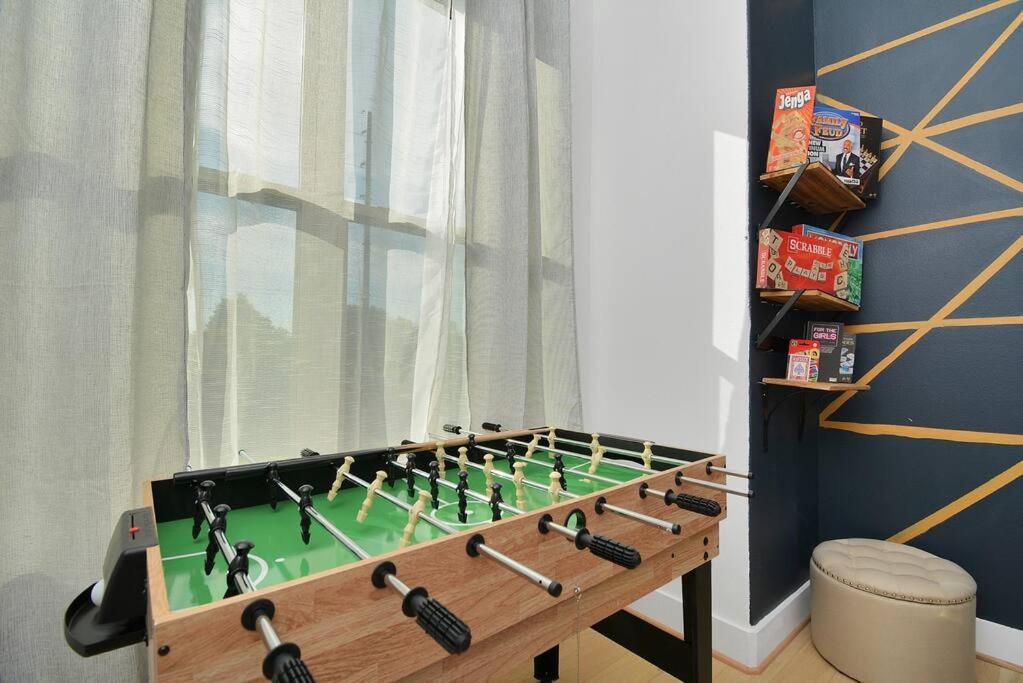 יוסטון Blissful Getaway Home With Hot Tub & Backyard Near Downtown מראה חיצוני תמונה